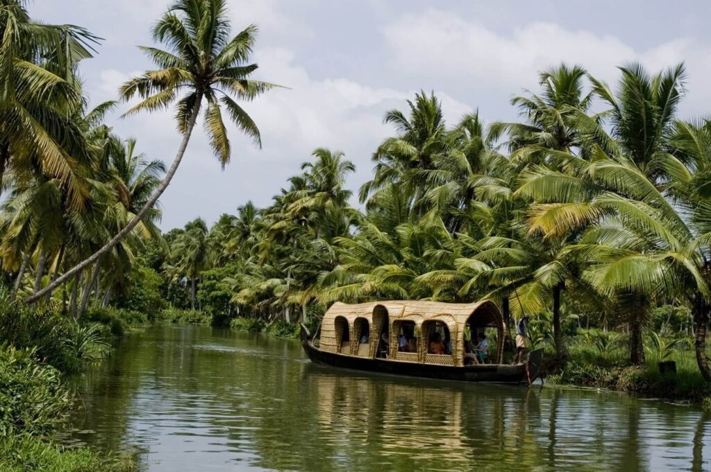 houseboats_in_kottayam_2_438